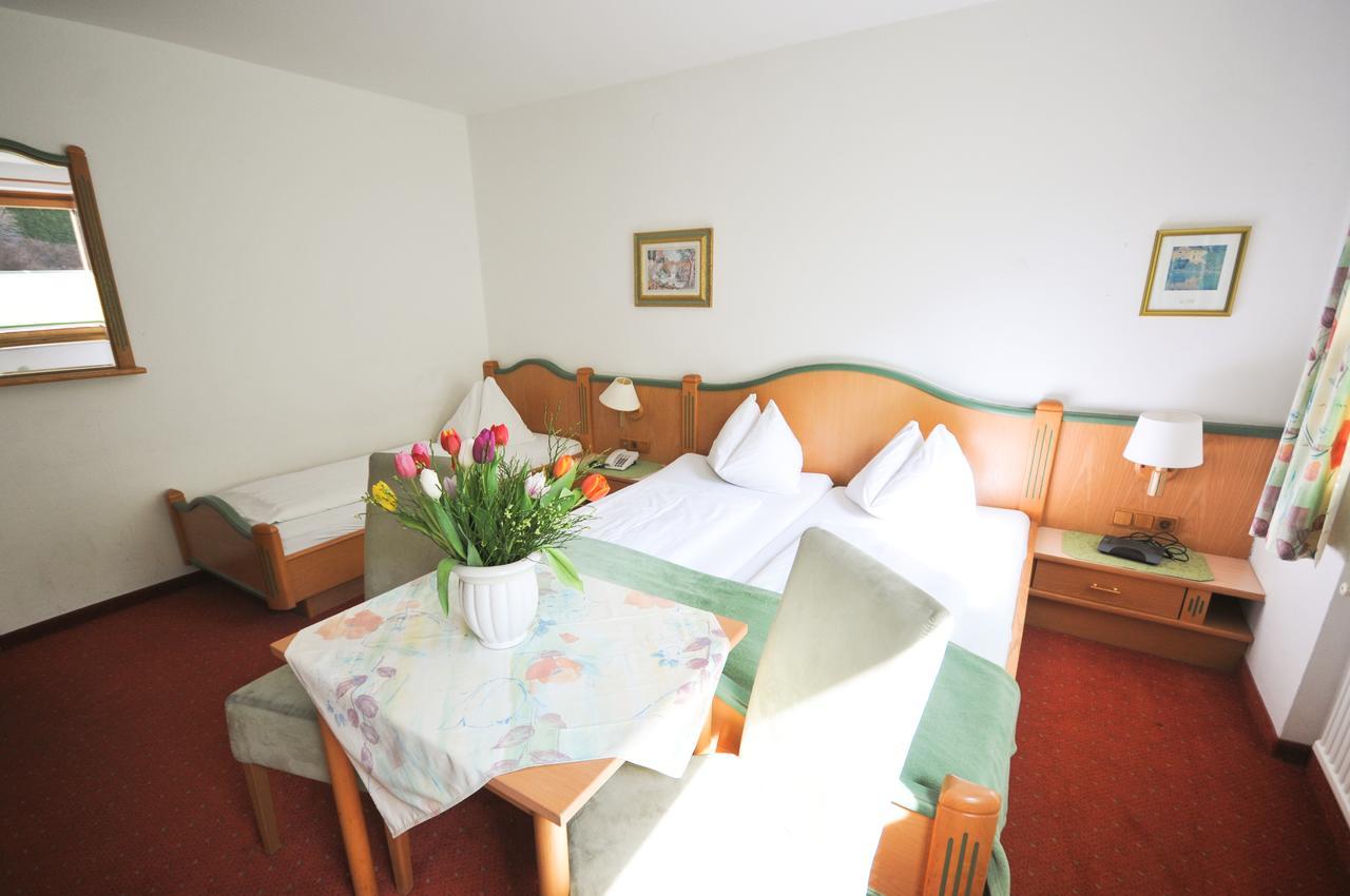 Ihre Pension Trauner Kaprun Exterior foto
